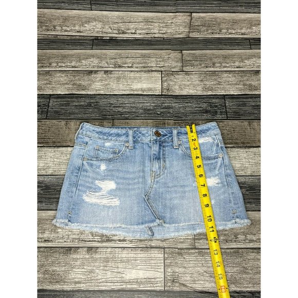 American Eagle Distressed Light Wash Jean Skirt - Picture 3 of 6